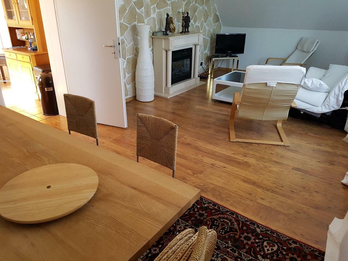 Apartment Am Park Lehrte Ngoại thất bức ảnh